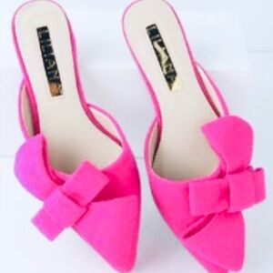LILIANA ~🩷 Hot Pink Bow Mules
Size 6.5